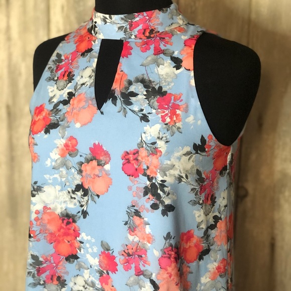 Floral dress - Picture 2 of 3